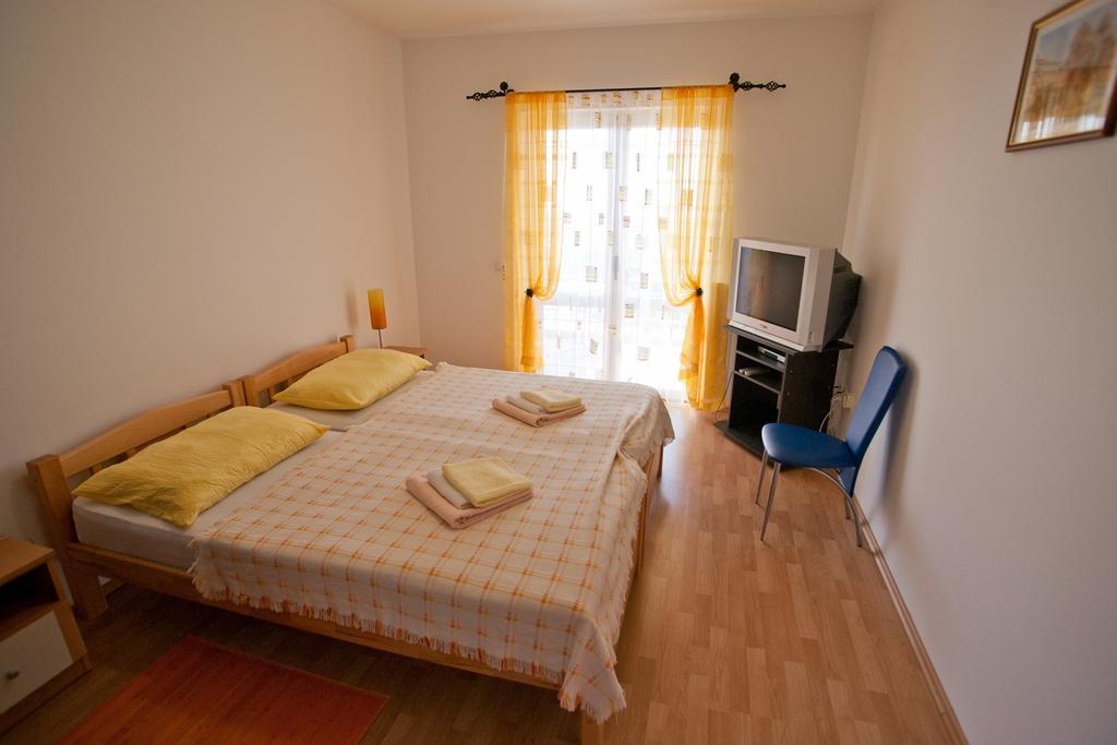 Apartments Marinic Primošten Værelse billede